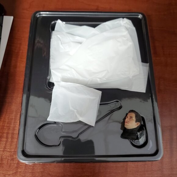 Inart Batman Dark Knight Rises 1/12 Deluxe Action Figure - Picture 4 of 5